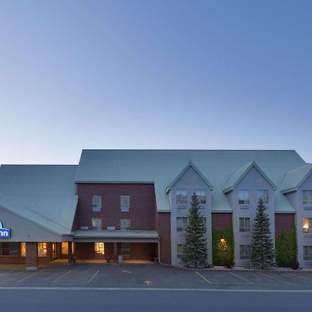 Days Inn By Wyndham Dalhousie Exterior foto
