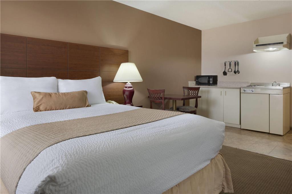 Days Inn By Wyndham Dalhousie Cameră foto